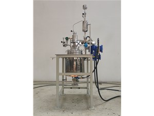 10L不銹鋼手動(dòng)吊桿升降反應(yīng)釜已完工發(fā)往淄博