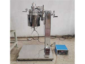 3L不銹鋼夾套外循環(huán)反應釜已完工發(fā)往大連