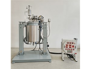 100L不銹鋼油浴電加熱加氫反應(yīng)釜已完工發(fā)往濮陽