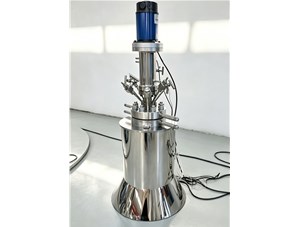 1L高溫不銹鋼襯鈦電加熱實(shí)驗(yàn)室反應(yīng)釜已完工發(fā)往南京